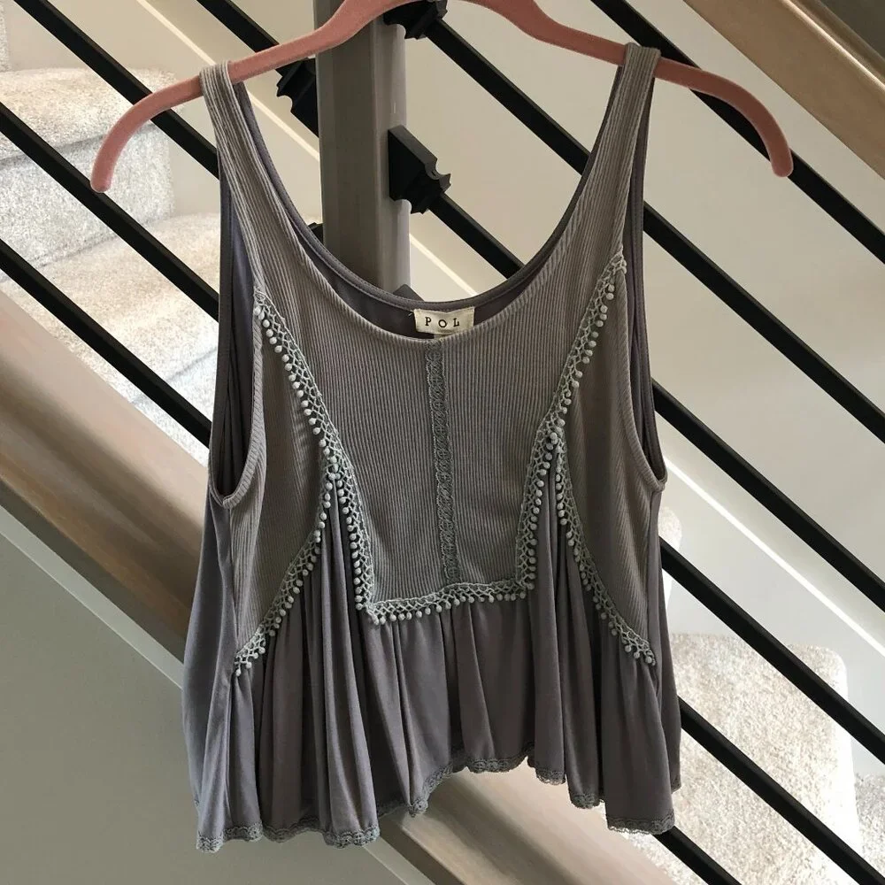 NWOT - POL Gray Strap Crop Top - Size Small - Picture 2 of 8